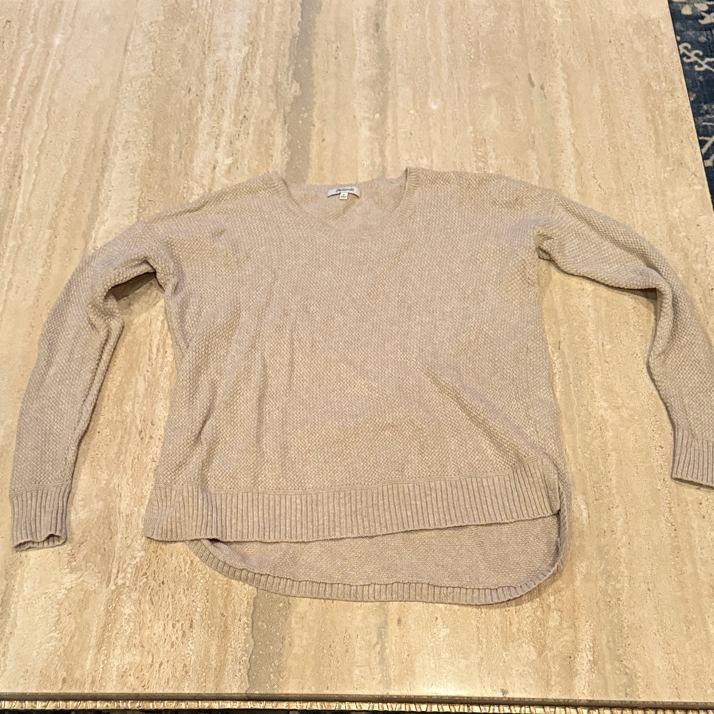 Madewell V-Neck Sweater in Light Tan